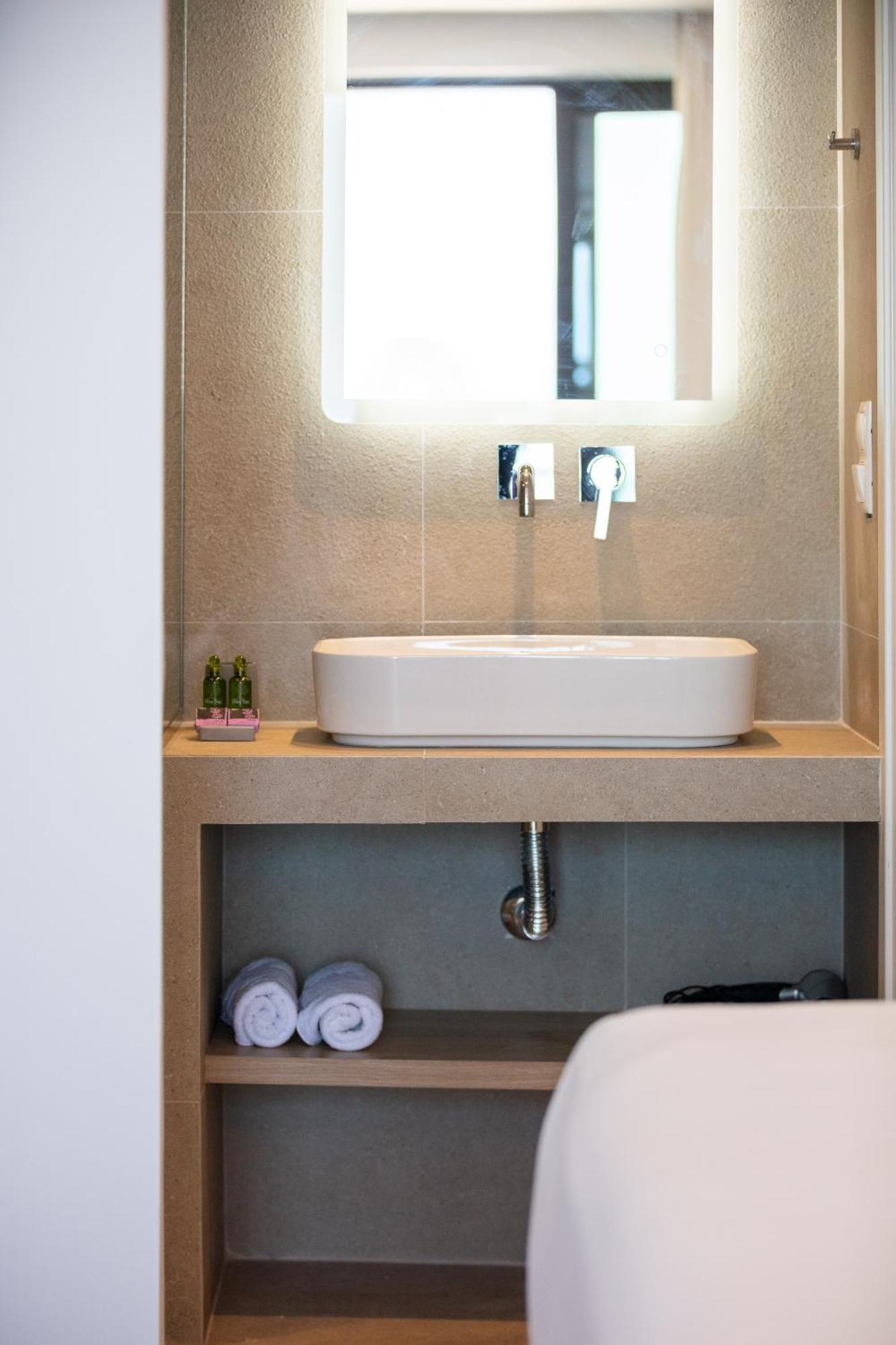 Rea Apartments 레팀노 외부 사진